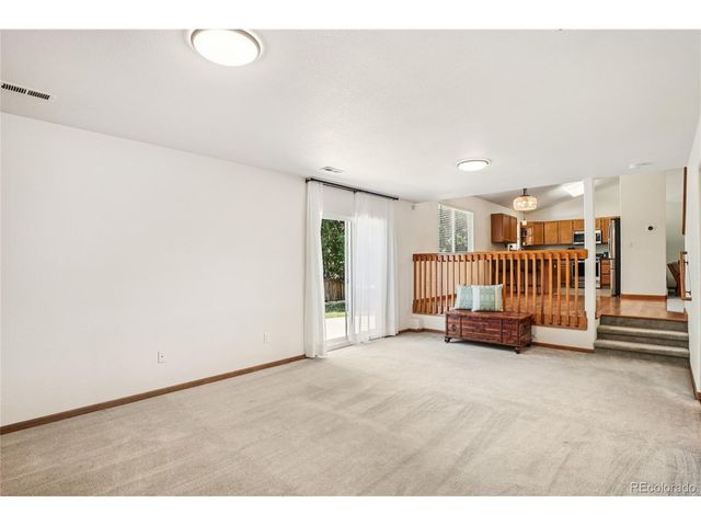 1752 Lindenmeier Cir, Loveland, CO 80538