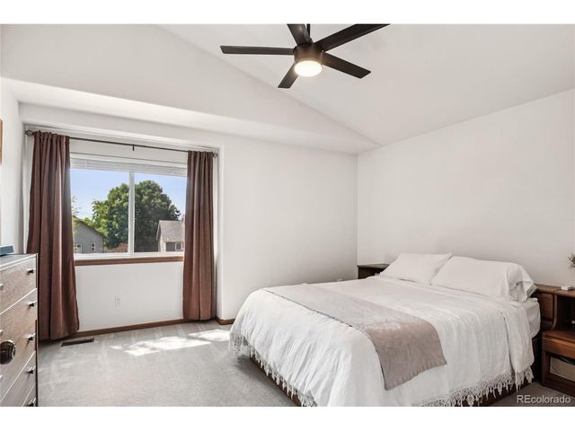 1752 Lindenmeier Cir, Loveland, CO 80538