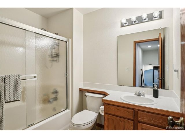 1752 Lindenmeier Cir, Loveland, CO 80538