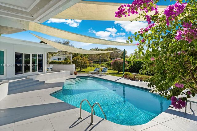 13300 SW 69th Ave, Pinecrest, FL 33156