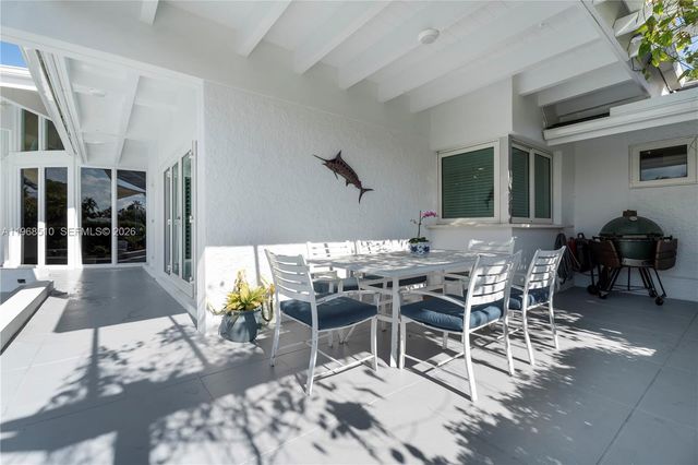 13300 SW 69th Ave, Pinecrest, FL 33156