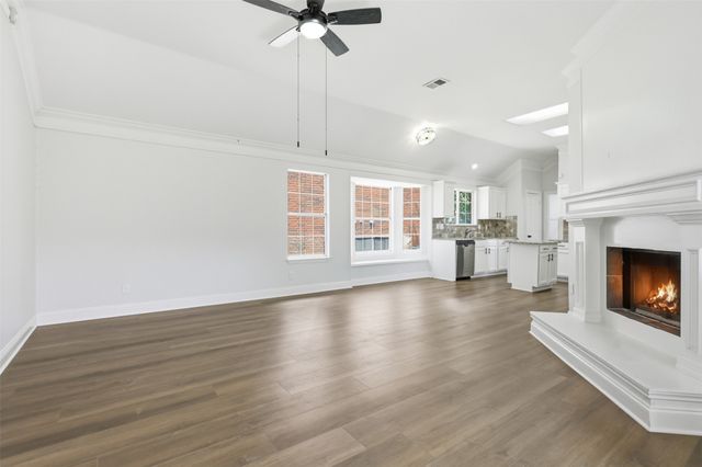 2801 Buena Vista Court, Carrollton, TX 75007