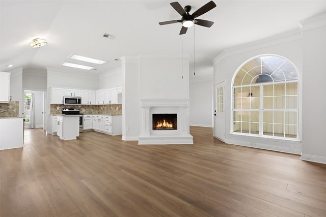 2801 Buena Vista Court, Carrollton, TX 75007