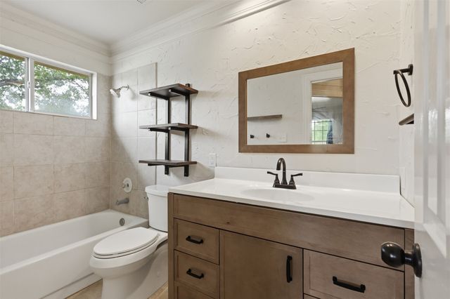 2801 Buena Vista Court, Carrollton, TX 75007