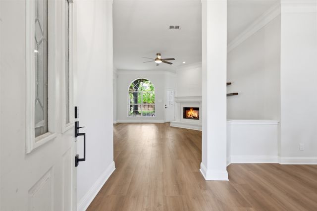2801 Buena Vista Court, Carrollton, TX 75007