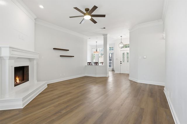 2801 Buena Vista Court, Carrollton, TX 75007