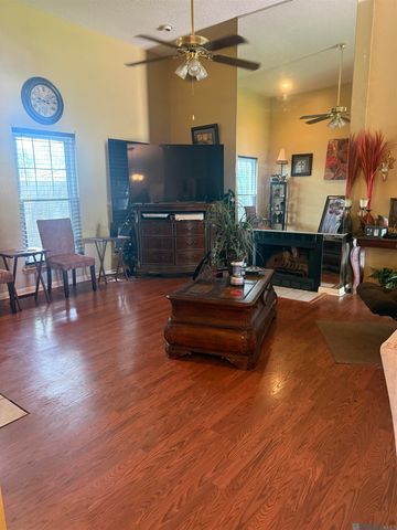 7617 Pennhill Dr, Baton Rouge, LA 70817