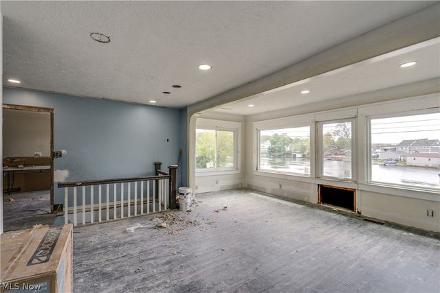 181 Portage Lakes Drive, Akron, OH 44319