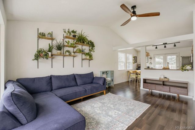 2155 Steele Street, Longmont, CO 80501