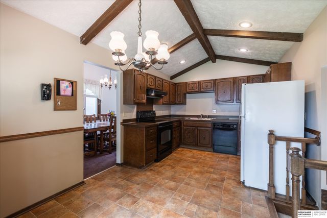 14724 Jefferson Circle, Omaha, NE 68137