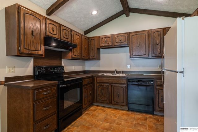 14724 Jefferson Circle, Omaha, NE 68137