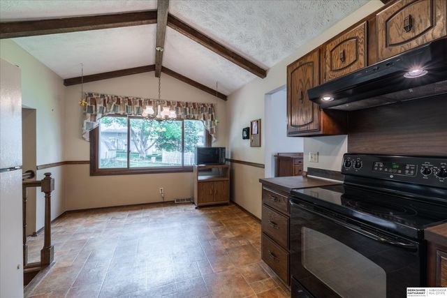 14724 Jefferson Circle, Omaha, NE 68137
