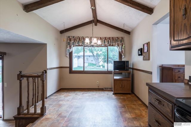 14724 Jefferson Circle, Omaha, NE 68137