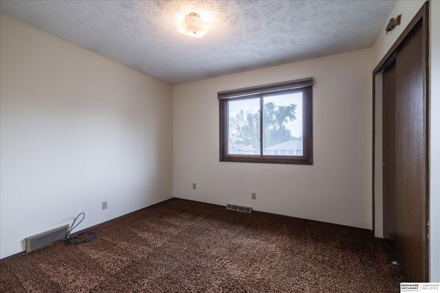 14724 Jefferson Circle, Omaha, NE 68137
