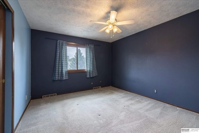 14724 Jefferson Circle, Omaha, NE 68137