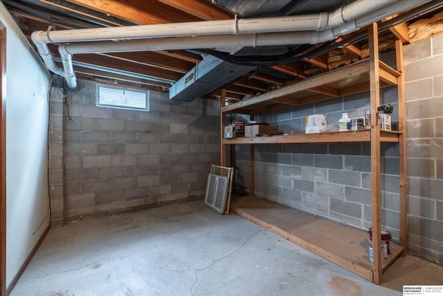 14724 Jefferson Circle, Omaha, NE 68137