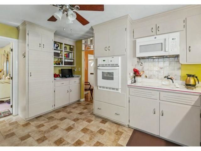 99 Myrtle Street, Manchester, NH 03104