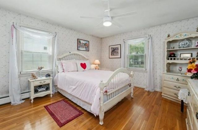 99 Myrtle Street, Manchester, NH 03104