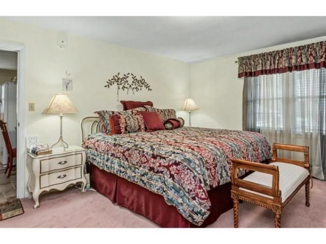99 Myrtle Street, Manchester, NH 03104