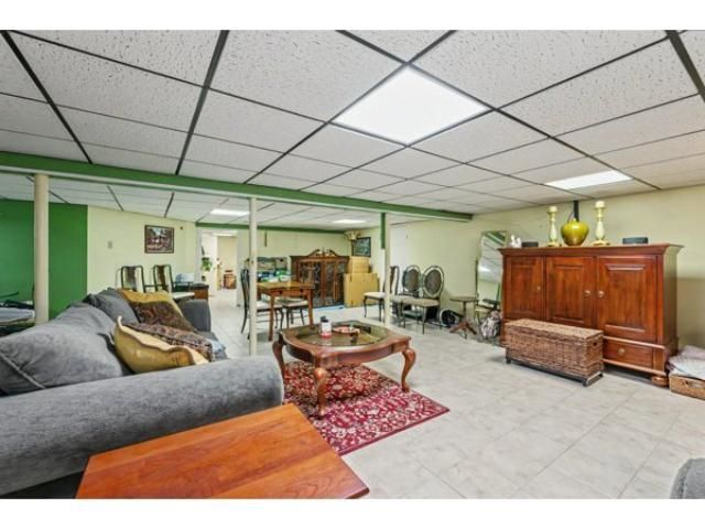 99 Myrtle Street, Manchester, NH 03104
