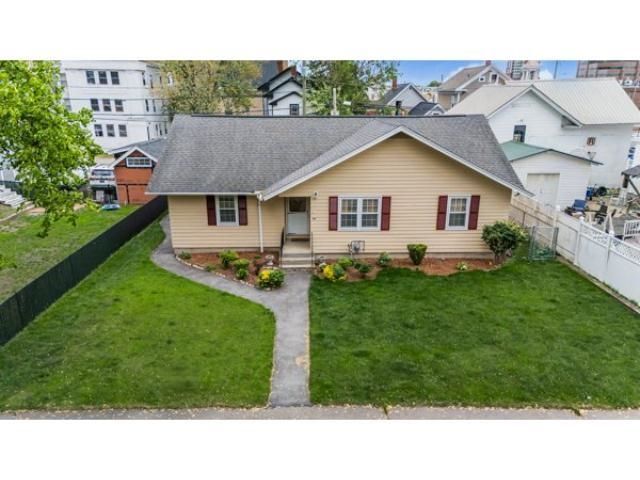 99 Myrtle Street, Manchester, NH 03104