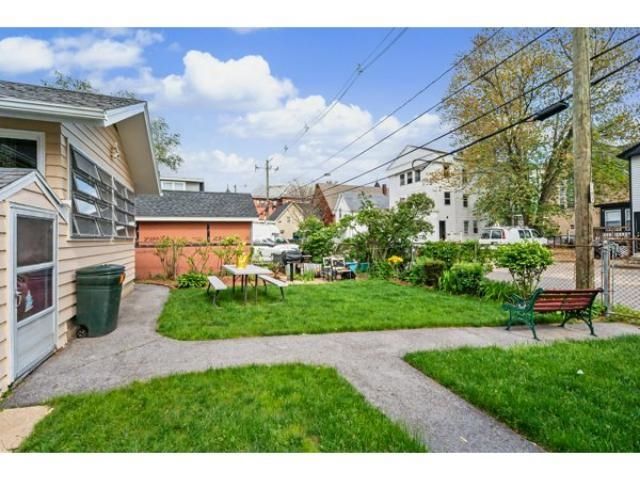 99 Myrtle Street, Manchester, NH 03104