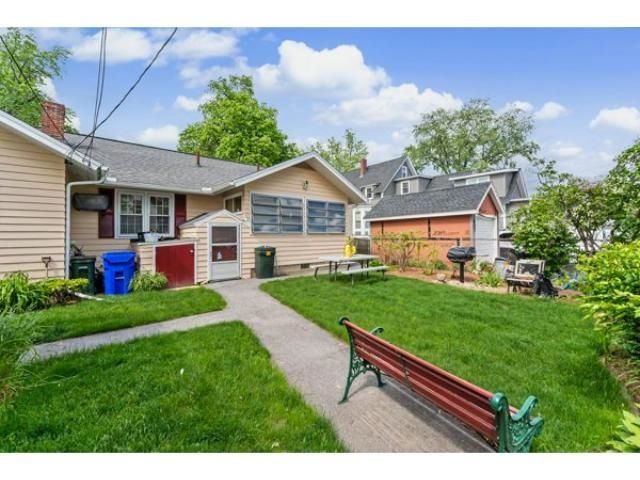 99 Myrtle Street, Manchester, NH 03104