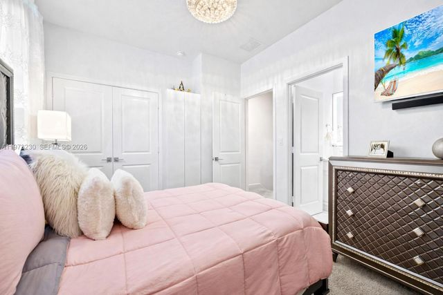 492 NE 4th Ln, Florida City, FL 33034