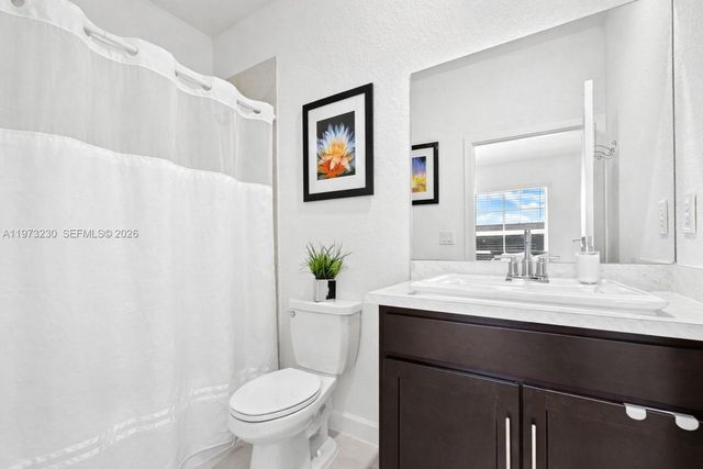 492 NE 4th Ln, Florida City, FL 33034