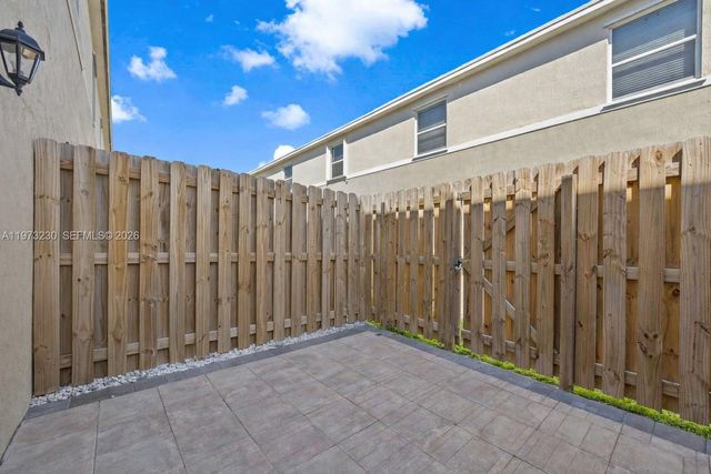 492 NE 4th Ln, Florida City, FL 33034