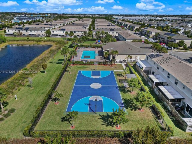 492 NE 4th Ln, Florida City, FL 33034