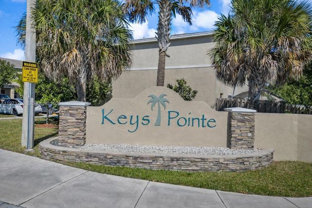 492 NE 4th Ln, Florida City, FL 33034