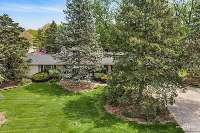 305 S Lambert Road, Glen Ellyn, IL 60137