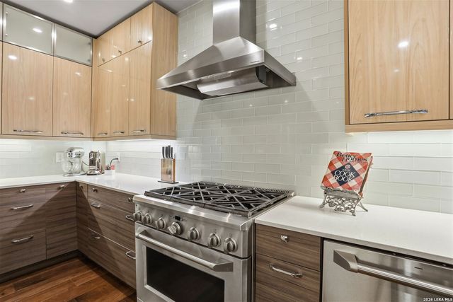 8633 Classic Oaks, San Antonio, TX 78255