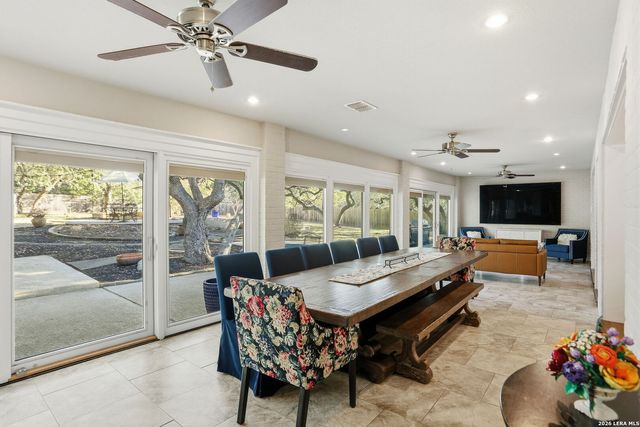 8633 Classic Oaks, San Antonio, TX 78255