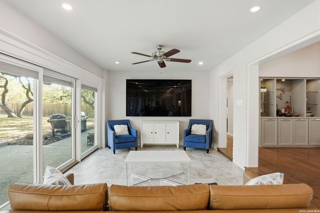 8633 Classic Oaks, San Antonio, TX 78255