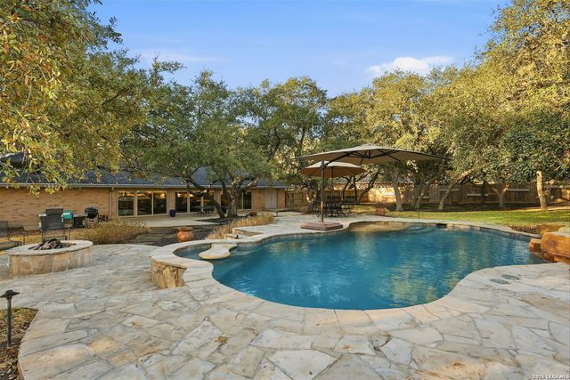 8633 Classic Oaks, San Antonio, TX 78255