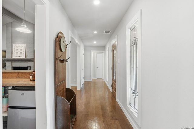 8633 Classic Oaks, San Antonio, TX 78255