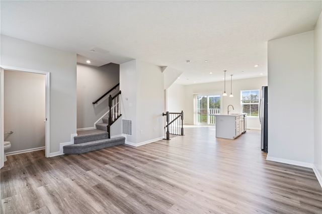 6003 Atlin Ln, Monaca, PA 15061