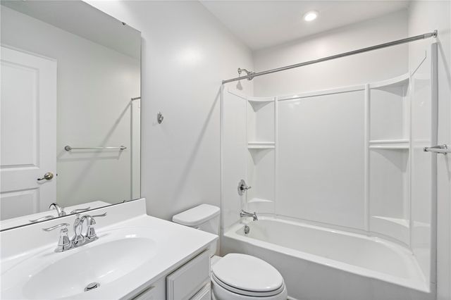 6003 Atlin Ln, Monaca, PA 15061