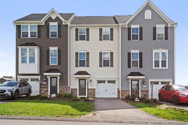 6003 Atlin Ln, Monaca, PA 15061