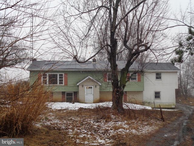 3330 FOX HILL DRIVE, Chambersburg, PA 17202