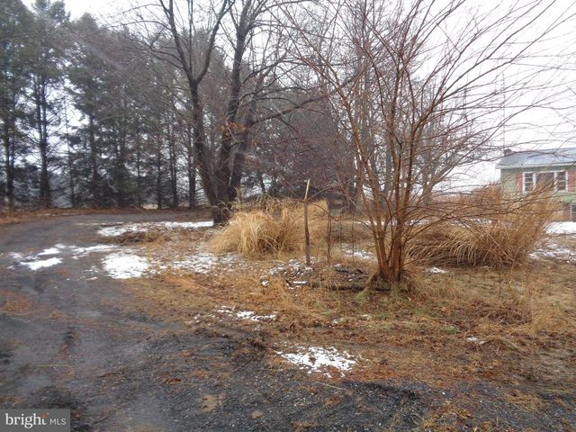 3330 FOX HILL DRIVE, Chambersburg, PA 17202