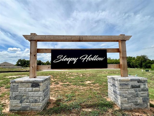 908 Shady Meadow Way, Chickasha, OK 73018