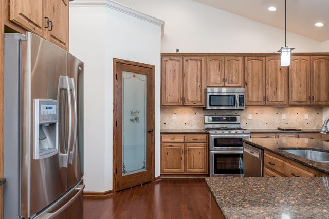 60340 Maverick Court, Madison Lake, MN 56063