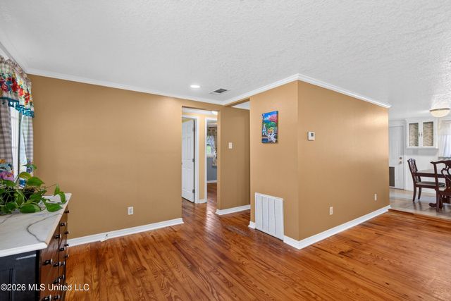 3015 Bonita Road, Gautier, MS 39553