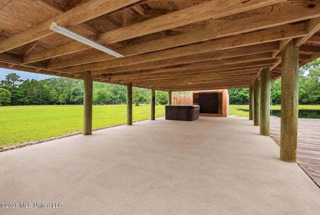 3015 Bonita Road, Gautier, MS 39553