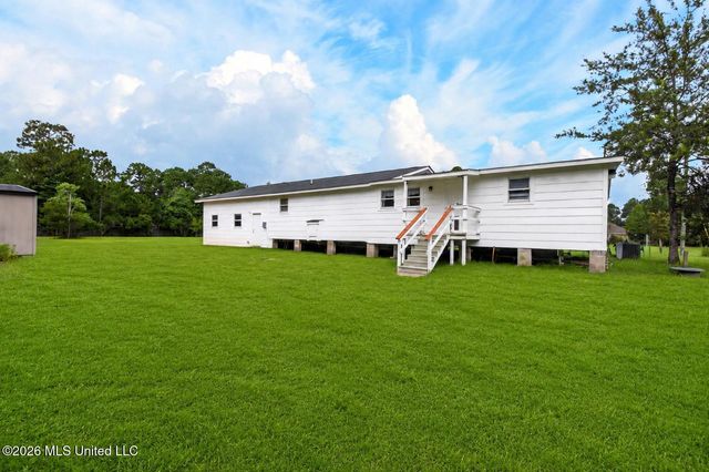 3015 Bonita Road, Gautier, MS 39553