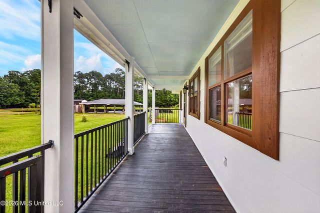 3015 Bonita Road, Gautier, MS 39553