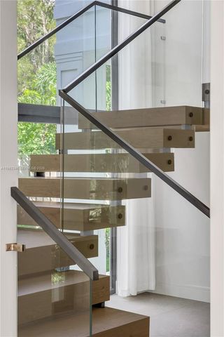 4191 Battersea Rd, Miami, FL 33133